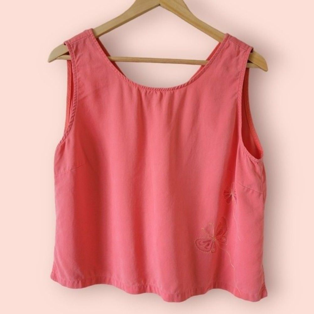 WEEKEND CLOTHES LINE Melon Pink Boxy Top Size L Butterfly Buttons on Back Y2K